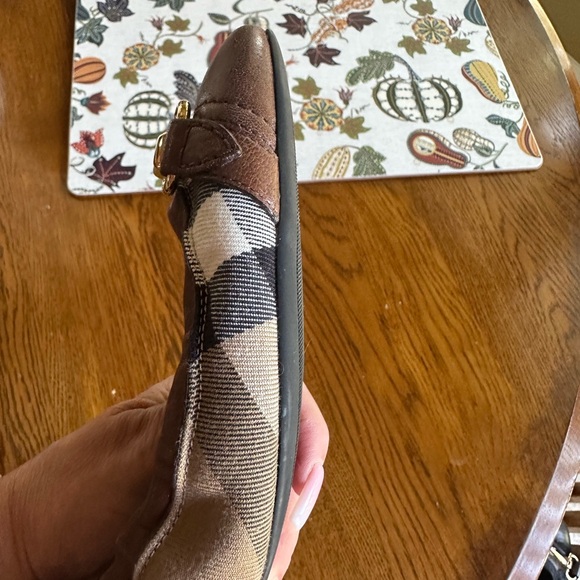 Burberry flats - Picture 3 of 11